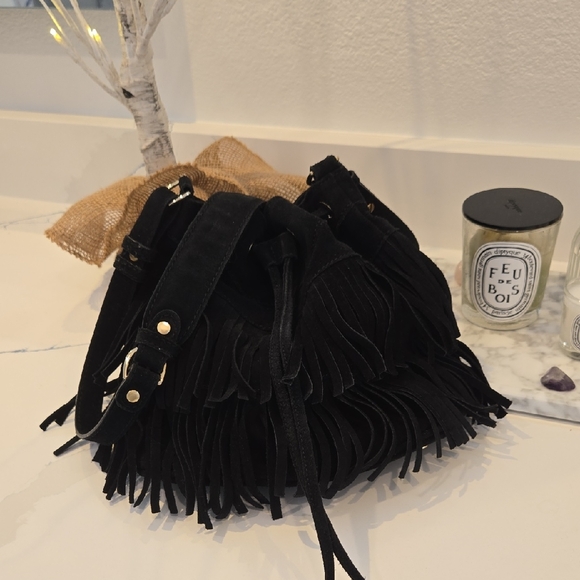 Sezane Black Suede Fringe Bucket Bag, GUC, IYKYK, French Chic, Quiet Lux - Picture 2 of 13